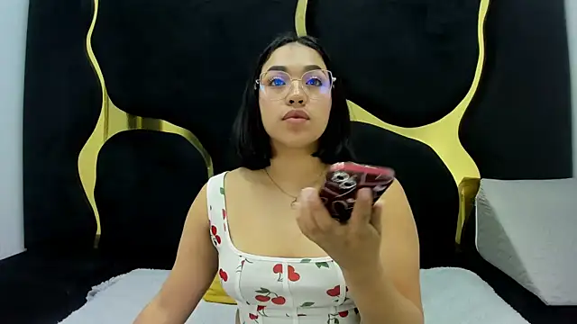 IsabellRodriguez18 online show from November 2025 03:17:01 AM