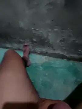 yaxom33 online show from April 2026 12:52:02 AM