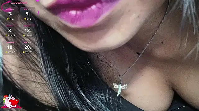 Snapshot of sexyhoney27 chatting on October 2025 05:30:01 PM sexyhoney27 online show from October 2025 05:30:01 PM