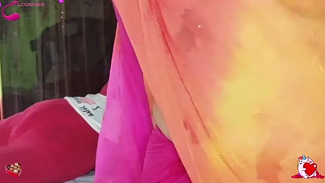 Snapshot of sexyhoney27 chatting on November 2025 09:42:01 AM sexyhoney27 online show from November 2025 09:42:01 AM