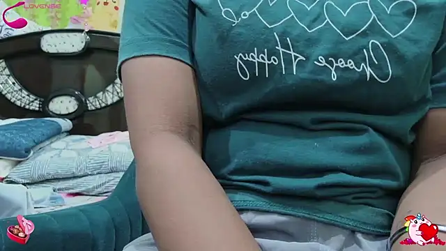 Snapshot of sexyhoney27 chatting on November 2025 11:45:01 AM sexyhoney27 online show from November 2025 11:45:01 AM