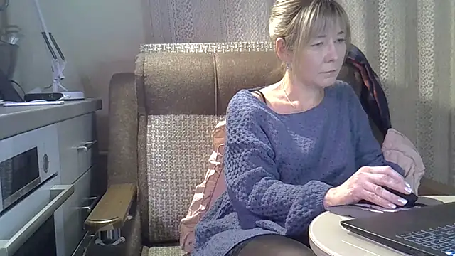 EllaJohnsonX online show from January 2026 04:33:02 PM