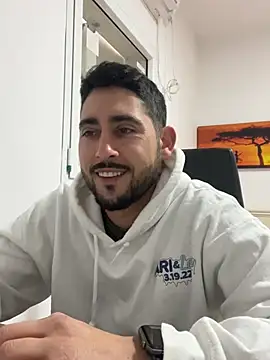 Snapshot of luffykingofpirets chatting on February 2025 06:09:01 AM luffykingofpirets online show from February 2025 06:09:01 AM