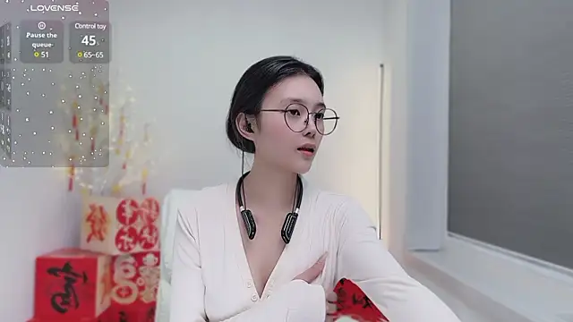 Snapshot of Natasha2025 chatting on February 2025 04:19:02 PM Natasha2025 online show from February 2025 04:19:02 PM