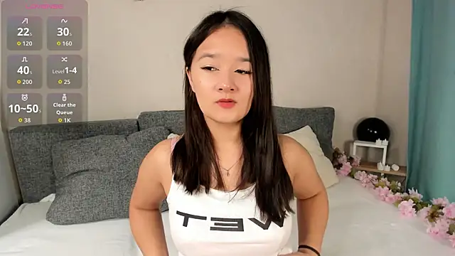 Snapshot of Maekko chatting on November 2025 09:13:01 PM Maekko online show from November 2025 09:13:01 PM