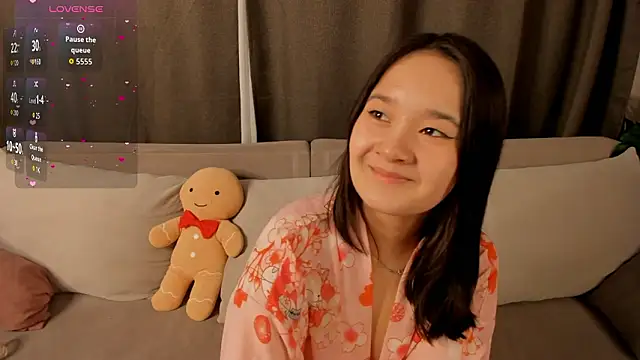 Maekko online show from March 2026 05:18:01 PM