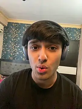 Snapshot of sunny49477 chatting on December 2024 08:59:01 AM sunny49477 online show from December 2024 08:59:01 AM