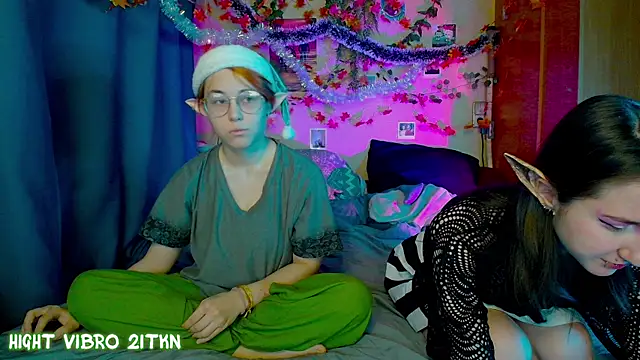 TrickyKitsune online show from December 2025 01:40:02 PM