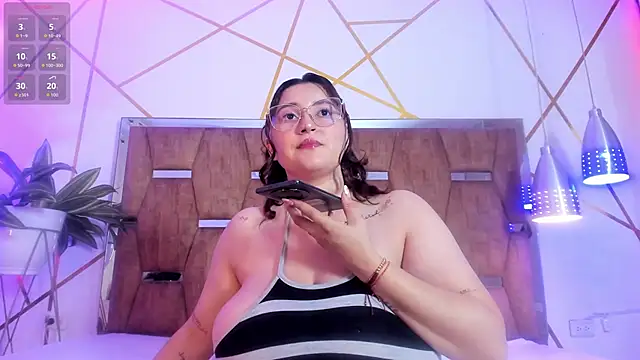 LunaPleasure online show from December 2025 05:50:02 AM