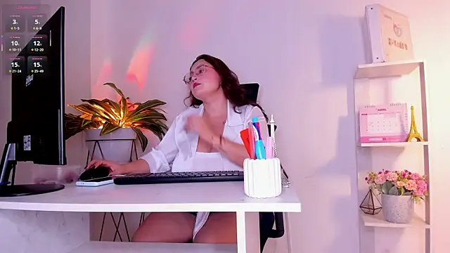 LunaPleasure online show from April 2026 05:51:02 AM