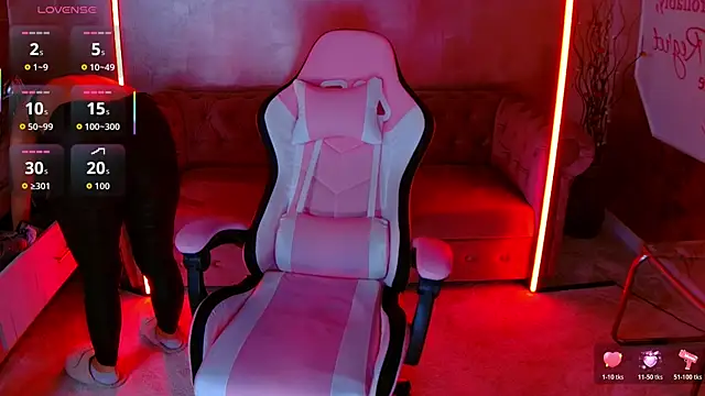 evanew  online show from November 2025 05:49:01 PM