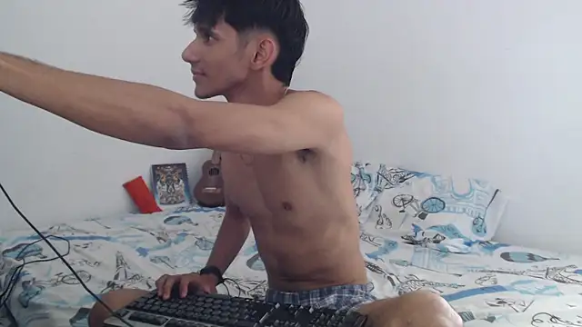 Snapshot of Johan_Mancini_R chatting on December 2024 08:47:02 PM Johan Mancini R online show from December 2024 08:47:02 PM