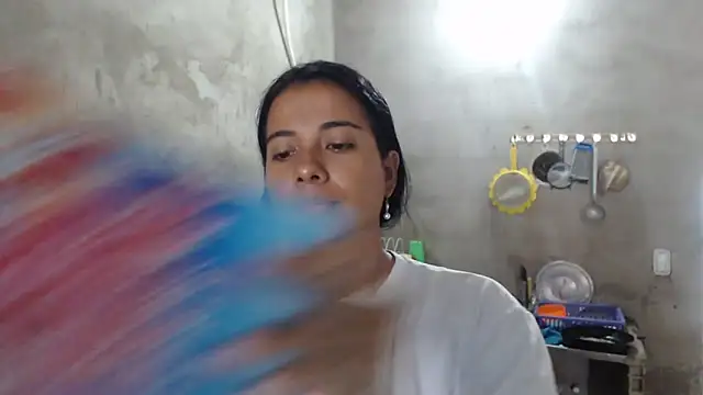 Coral0403 online show from November 2025 02:55:02 PM