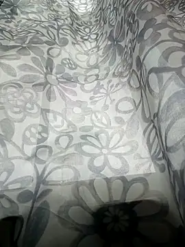 Snapshot of TheOneNOnlyHalfPint chatting on September 2025 10:02:01 PM TheOneNOnlyHalfPint online show from September 2025 10:02:01 PM