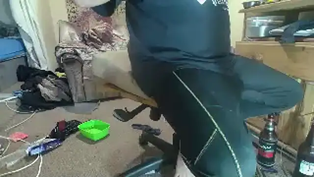 poesnuus999 online show from September 2025 06:31:02 PM