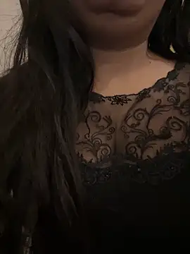 Snapshot of queen_pari chatting on December 2024 12:47:02 PM queen pari online show from December 2024 12:47:02 PM