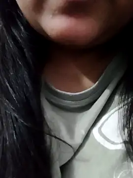 Snapshot of queen_pari chatting on September 2025 09:15:01 PM queen pari online show from September 2025 09:15:01 PM