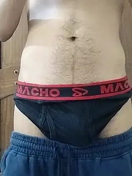 fakelove95 online show from April 2026 08:11:02 PM