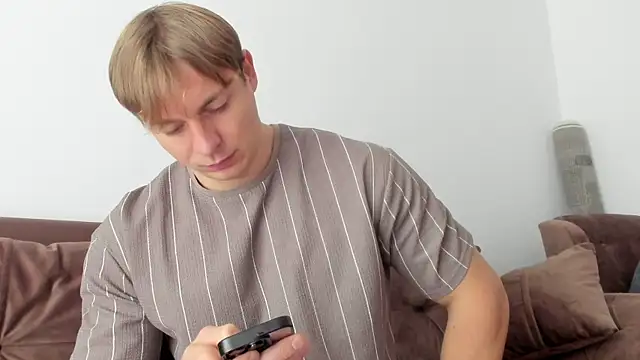 Snapshot of o_r_b_i_t chatting on March 2025 10:22:02 AM o r b i t online show from March 2025 10:22:02 AM