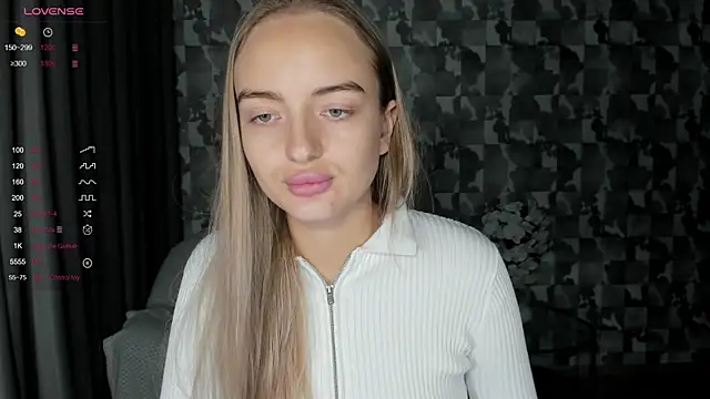 A delina online show from November 2025 02:42:01 PM