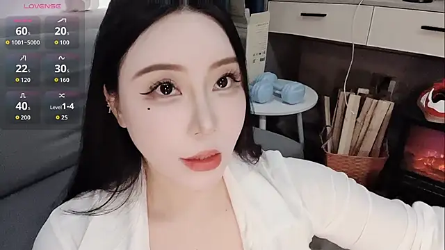 Snapshot of Caicai-a chatting on December 2025 08:34:01 AM Caicai-a online show from December 2025 08:34:01 AM