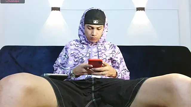 Snapshot of Br4ndxpimm chatting on September 2025 04:22:02 PM Br4ndxpimm online show from September 2025 04:22:02 PM