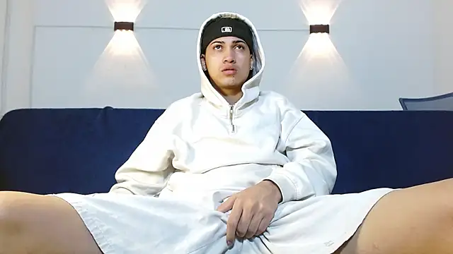 Snapshot of Br4ndxpimm chatting on October 2025 04:15:02 PM Br4ndxpimm online show from October 2025 04:15:02 PM