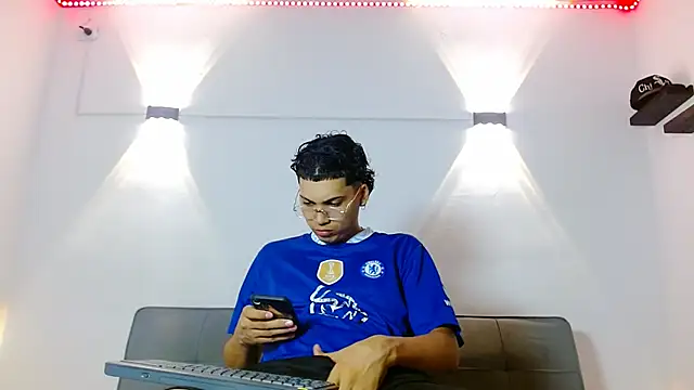 Snapshot of Br4ndxpimm chatting on January 2026 12:34:02 AM Br4ndxpimm online show from January 2026 12:34:02 AM