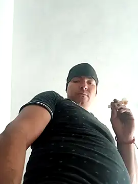 Snapshot of chinoxxx chatting on February 2025 10:43:02 PM chinoxxx online show from February 2025 10:43:02 PM