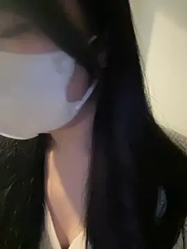 Snapshot of mina_0207 chatting on October 2025 04:48:02 PM mina 0207 online show from October 2025 04:48:02 PM