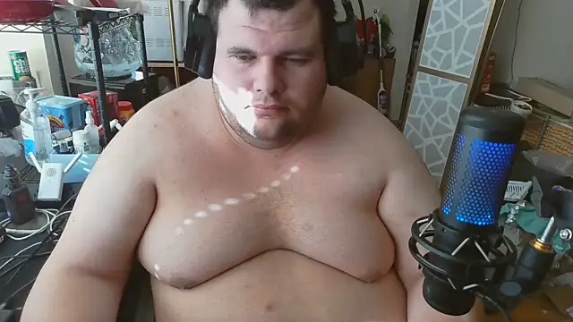 Snapshot of Hackensackneil chatting on January 2025 05:23:02 PM Hackensackneil online show from January 2025 05:23:02 PM