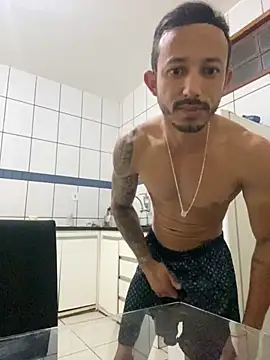 Snapshot of M1chup chatting on September 2025 09:46:02 AM M1chup online show from September 2025 09:46:02 AM