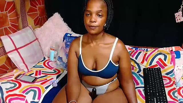 Thickbootykim online show from May 2026 07:33:01 PM