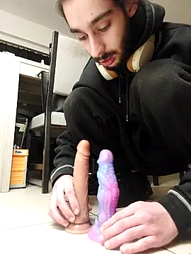 Levi Latino online show from February 2025 12:43:02 AM