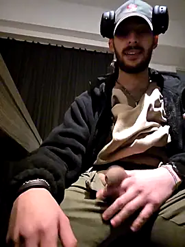 Levi Latino online show from February 2026 08:13:02 PM