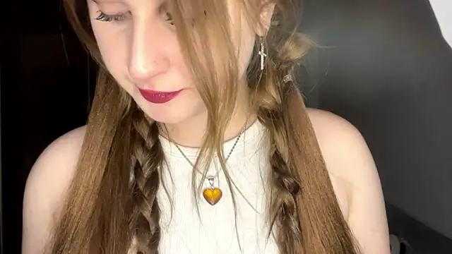 Snapshot of SelinaHope18 chatting on January 2025 01:56:02 AM SelinaHope18 online show from January 2025 01:56:02 AM