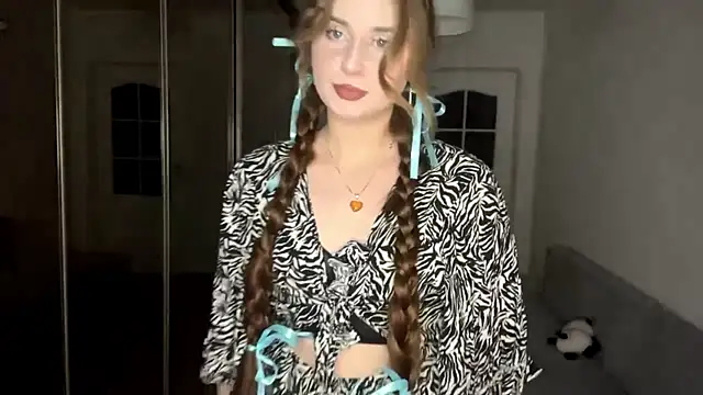 Snapshot of SelinaHope18 chatting on January 2025 09:20:01 PM SelinaHope18 online show from January 2025 09:20:01 PM