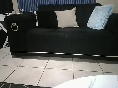 ThamiXX online show from August 2026 07:17:01 PM