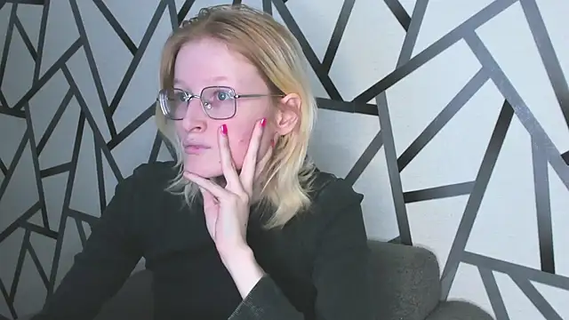 Snapshot of ElizabethHarpper chatting on November 2025 01:39:01 AM ElizabethHarpper online show from November 2025 01:39:01 AM