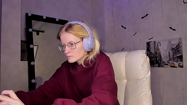 Snapshot of ElizabethHarpper chatting on November 2025 01:11:01 AM ElizabethHarpper online show from November 2025 01:11:01 AM