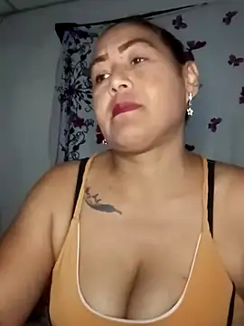 Snapshot of Abigail_BigTits chatting on February 2025 04:11:02 PM Abigail BigTits online show from February 2025 04:11:02 PM