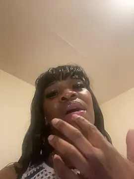 Snapshot of Cherrywood5 chatting on December 2024 10:13:01 PM Cherrywood5 online show from December 2024 10:13:01 PM