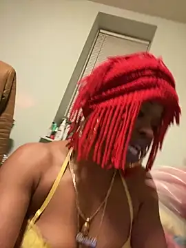 Snapshot of Cherrywood5 chatting on March 2025 02:18:02 AM Cherrywood5 online show from March 2025 02:18:02 AM