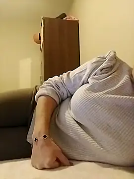 Snapshot of derya35 chatting on February 2025 03:06:01 PM derya35 online show from February 2025 03:06:01 PM