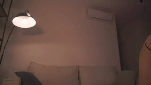 Snapshot of alittlestarrr chatting on January 2025 03:29:02 AM alittlestarrr online show from January 2025 03:29:02 AM