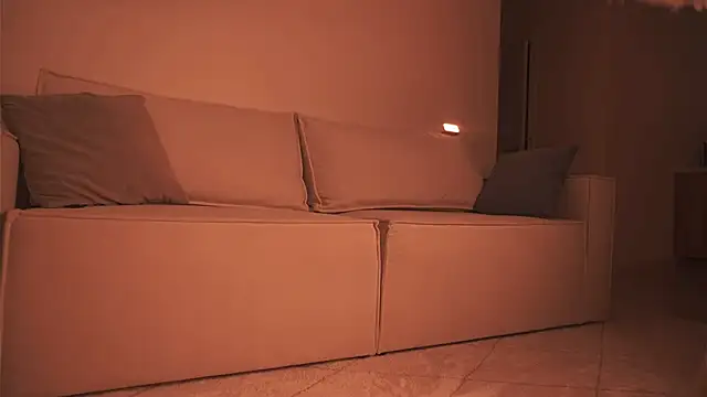 Snapshot of alittlestarrr chatting on January 2025 07:50:01 PM alittlestarrr online show from January 2025 07:50:01 PM