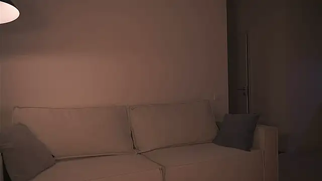 Snapshot of alittlestarrr chatting on January 2025 12:04:01 AM alittlestarrr online show from January 2025 12:04:01 AM