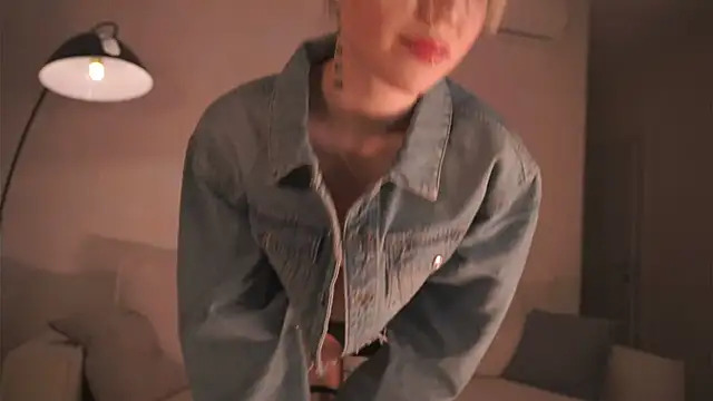 Snapshot of alittlestarrr chatting on January 2025 02:53:02 AM alittlestarrr online show from January 2025 02:53:02 AM