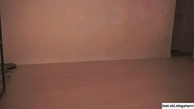 Snapshot of alittlestarrr chatting on February 2025 10:47:02 AM alittlestarrr online show from February 2025 10:47:02 AM