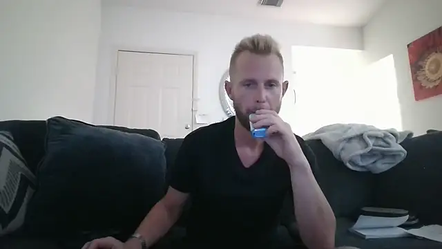 Snapshot of bjay1210 chatting on September 2025 07:54:01 AM bjay1210 online show from September 2025 07:54:01 AM